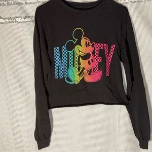 Vintage Disney black multi colored long sleeve cropped top in great condition.
